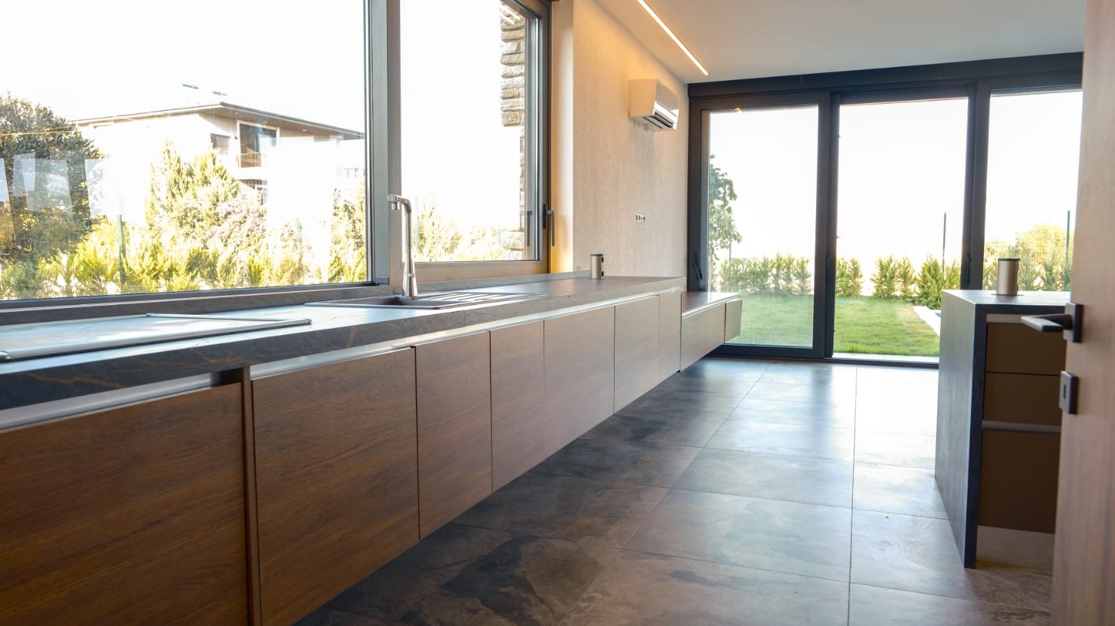 Luxury Villa for Sale in Belek, Antalya - Modern Design