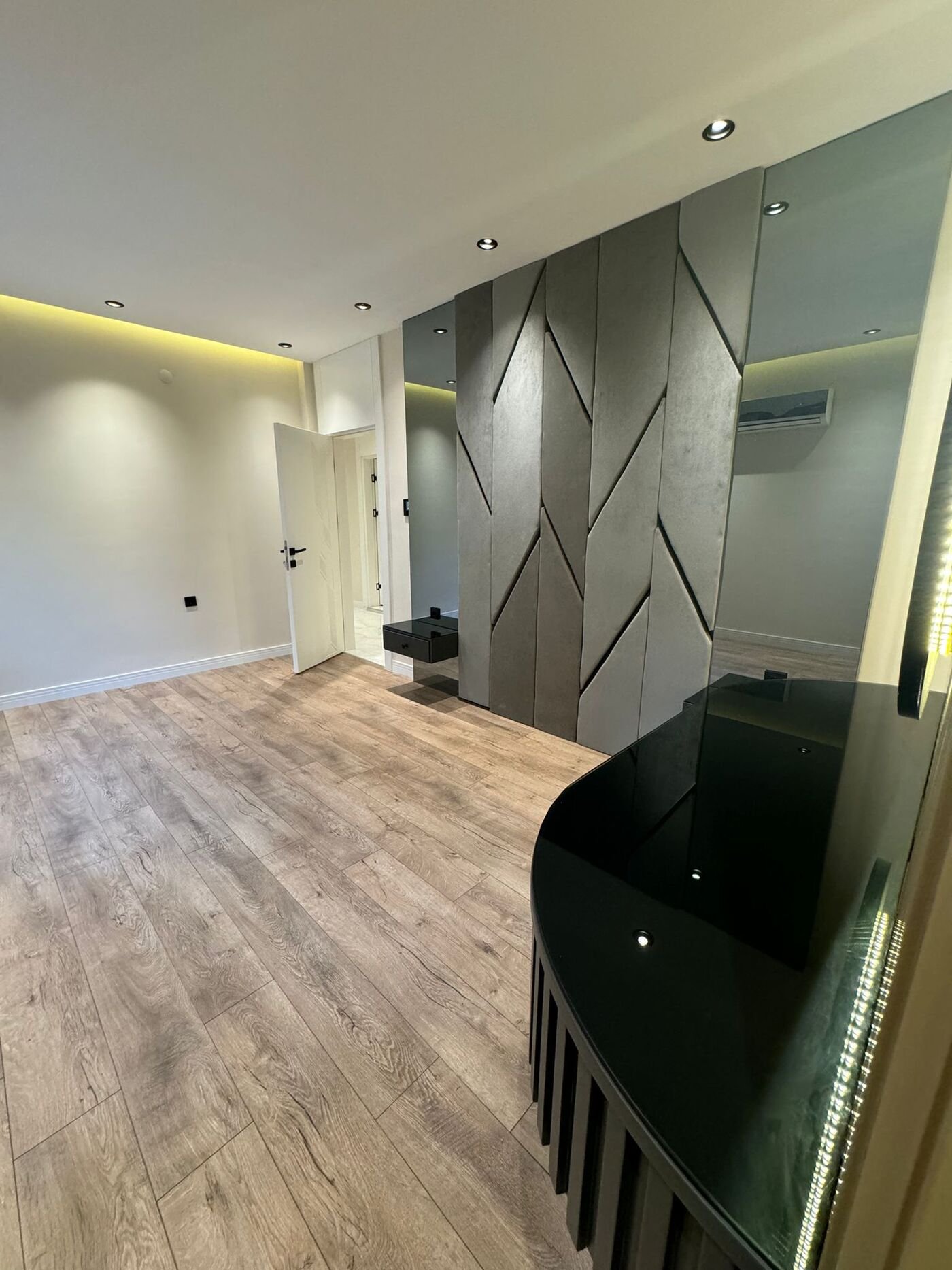 Premium Apartment in the Heart of Antalya, Steps from the Sea