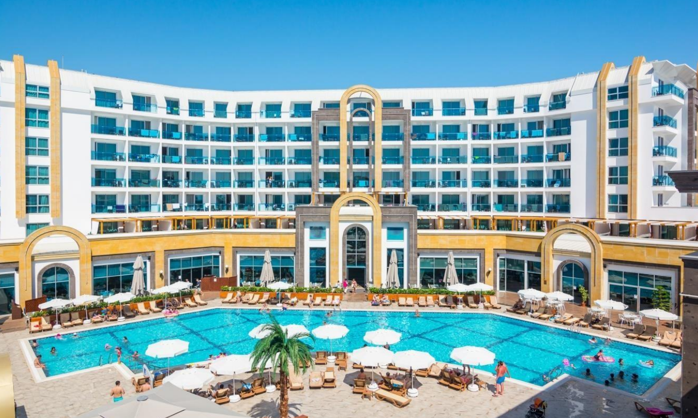 Luxury 5-Star Hotel for Sale in Alanya - Stunning City View