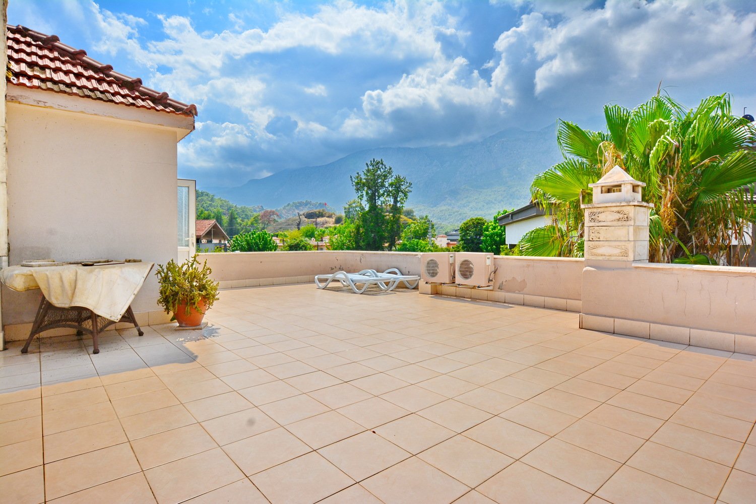 Luxury Villa for Sale in Antalya Kemer with Stunning City View