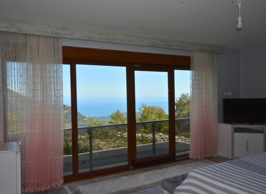 Luxurious 5+1 Villa for Sale in Kemer, Antalya