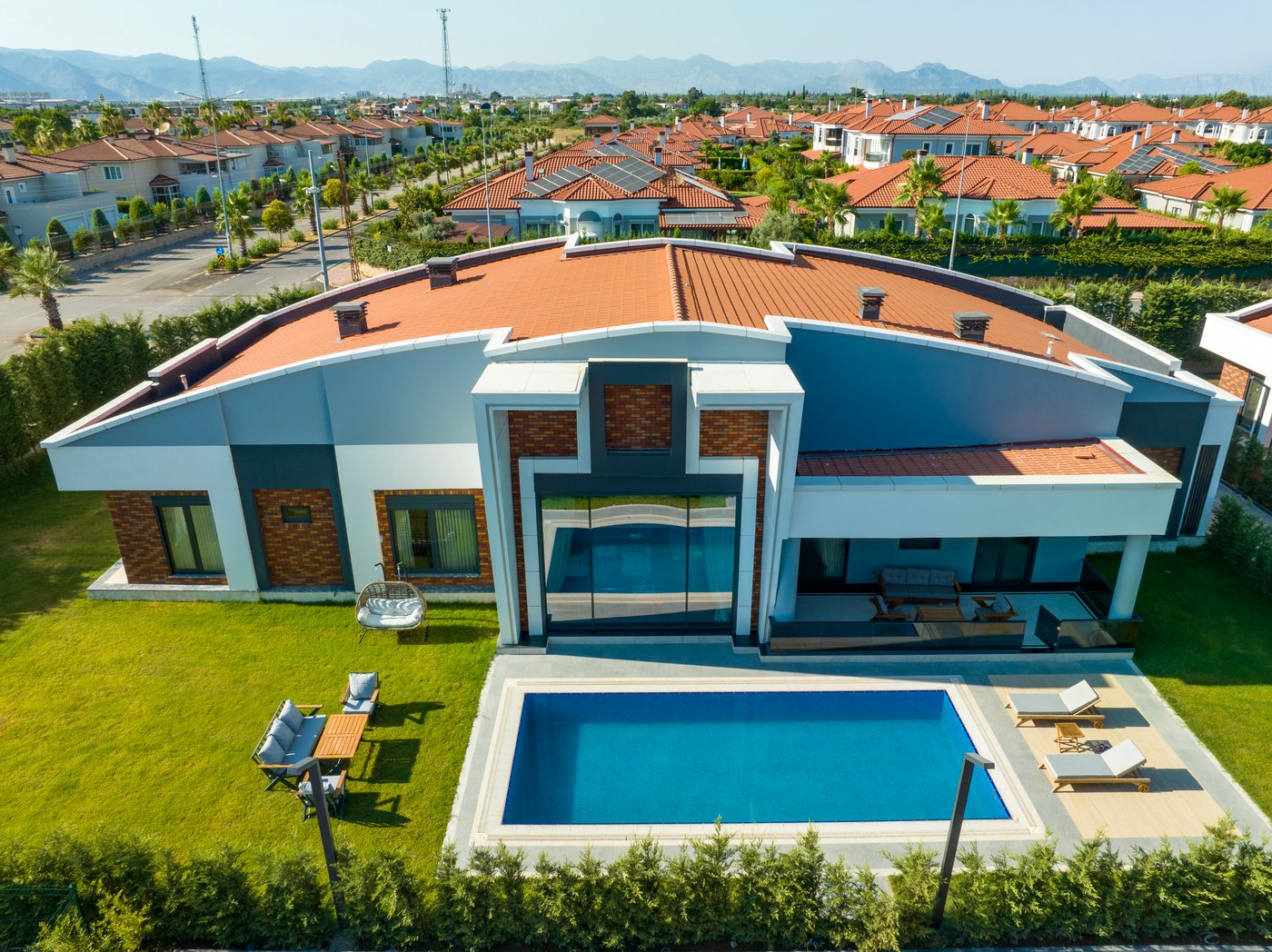 Antalya'da Premium Villalar: Türk Vatandaşlığına Uygun