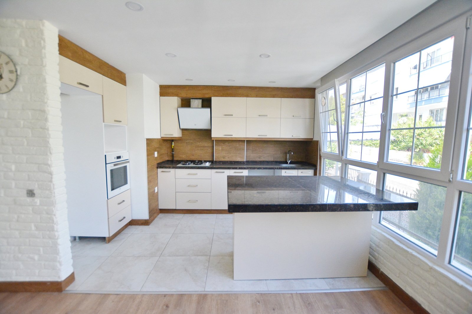 Premium Duplex Apartment in Konyaalti, Steps from the Sea