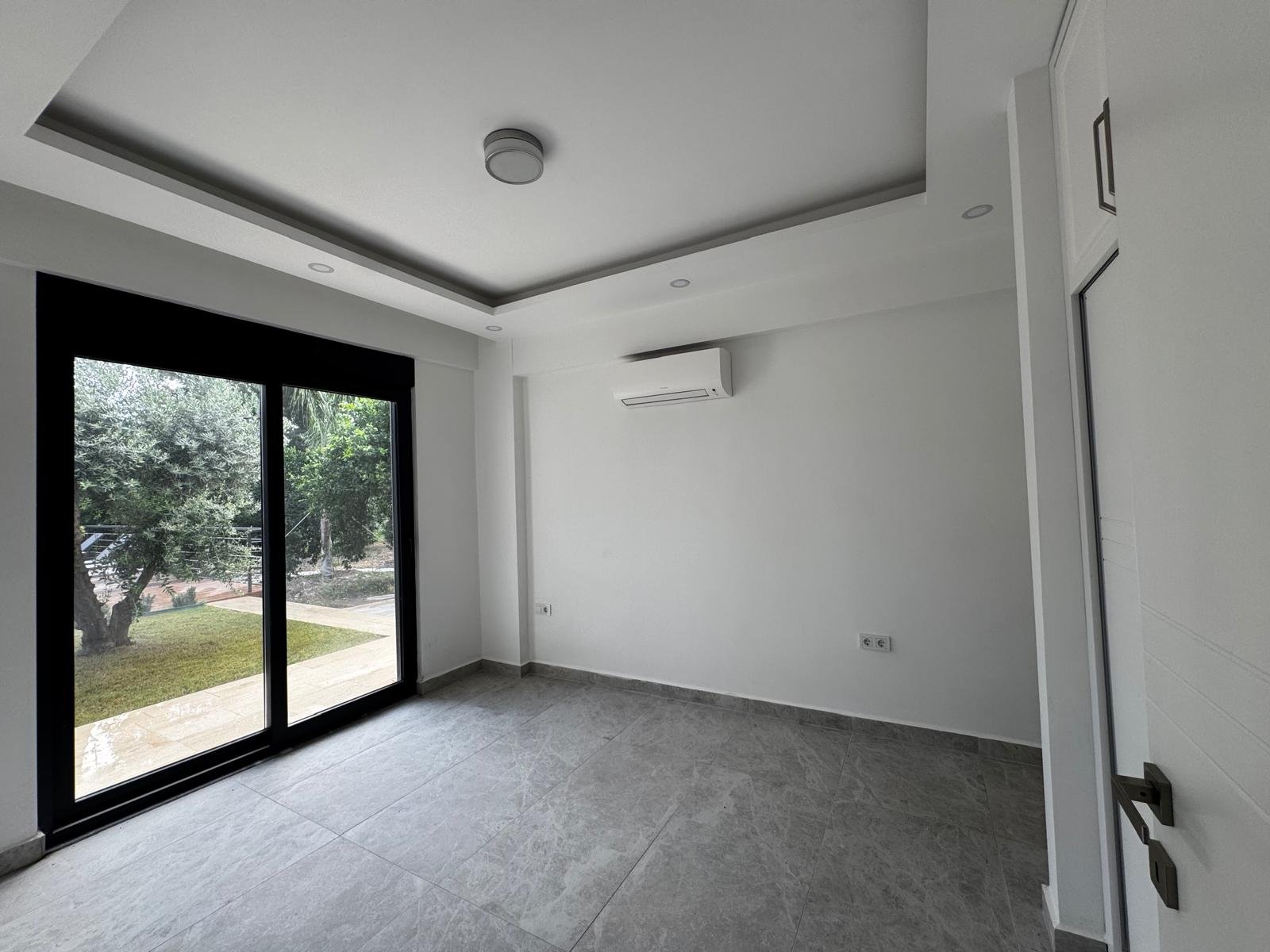 Exclusive Luxury Villa in Çamyuva, Kemer - Walking Distance to the Sea