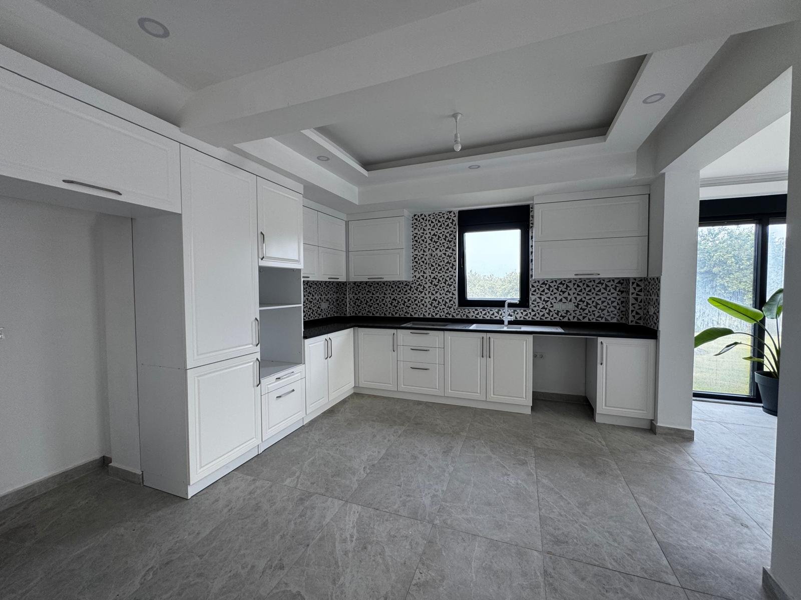 Exclusive Luxury Villa in Çamyuva, Kemer - Walking Distance to the Sea